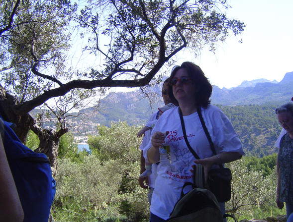  cel.lebrrem el nostre 25 aniversari amb una excursi al Refugi de Muleta; i un cop all frem una ballada popular amb tots els amics i amigues de l'estol
