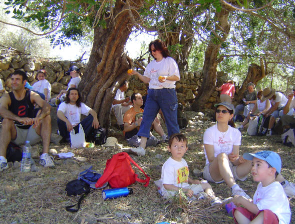  cel.lebrrem el nostre 25 aniversari amb una excursi al Refugi de Muleta; i un cop all frem una ballada popular amb tots els amics i amigues de l'estol