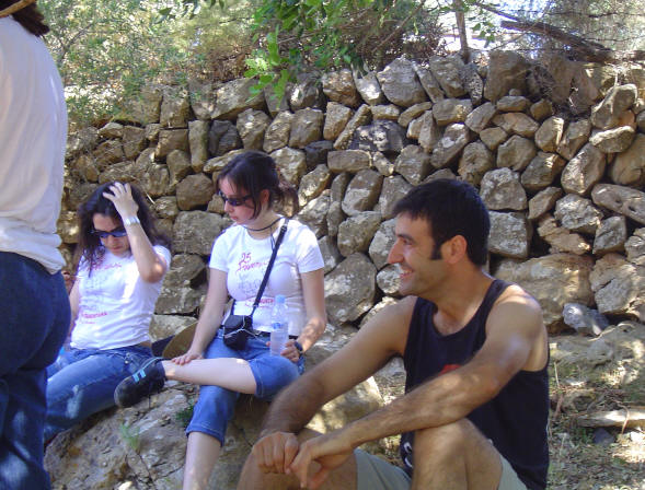 cel.lebrrem el nostre 25 aniversari amb una excursi al Refugi de Muleta; i un cop all frem una ballada popular amb tots els amics i amigues de l'estol