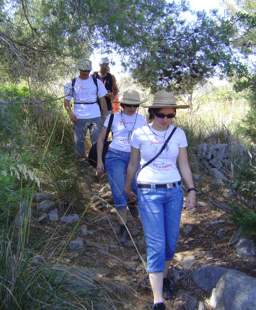  cel.lebrrem el nostre 25 aniversari amb una excursi al Refugi de Muleta; i un cop all frem una ballada popular amb tots els amics i amigues de l'estol