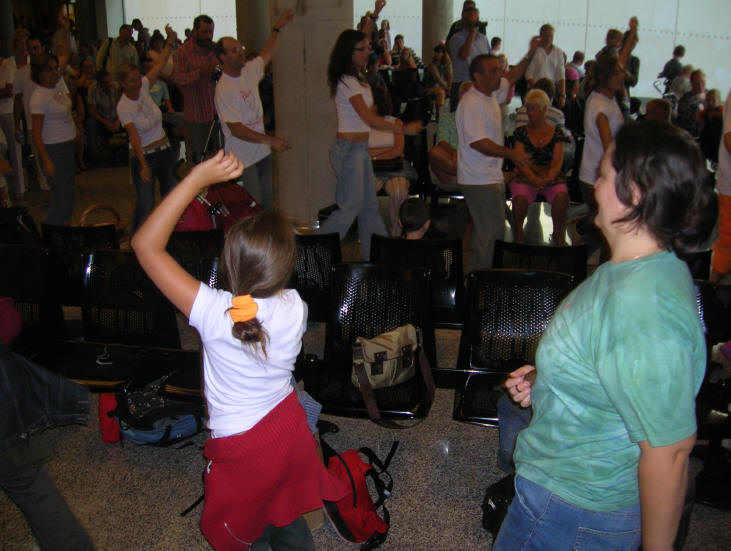 Actuaci improvitzada a l'Aeroport de Palma de Mallorca